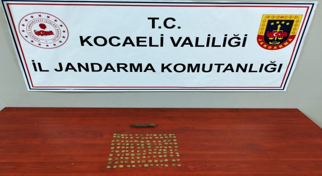 Kocaeli’de tarihi eser niteliğinde 133 sikke ve metal heykel ele geçirildi