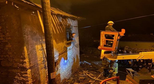 Balıkesir’de bir evde çıkan yangında yaşlı kadın hayatını kaybetti
