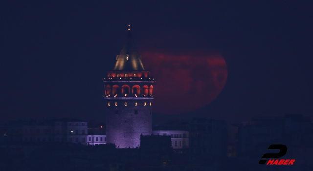 İstanbul'da dolunay