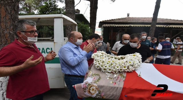 Cumhuriyet öğretmeni asırlık çınar Kıymet Gazez vefat etti
