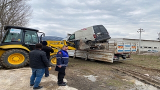 Kocaeli’de çevre kirliliğine neden olan hurda araçlar toplanıyor